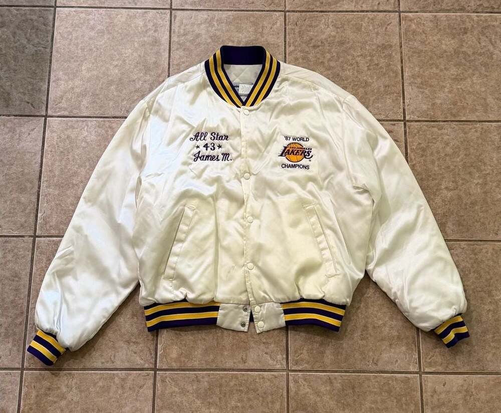 Rare* Vintage Los Angeles Lakers '87 World Champions Satin Bomber Jacket Size XL